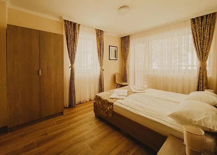 марциганица אכסניה אסנובגראד